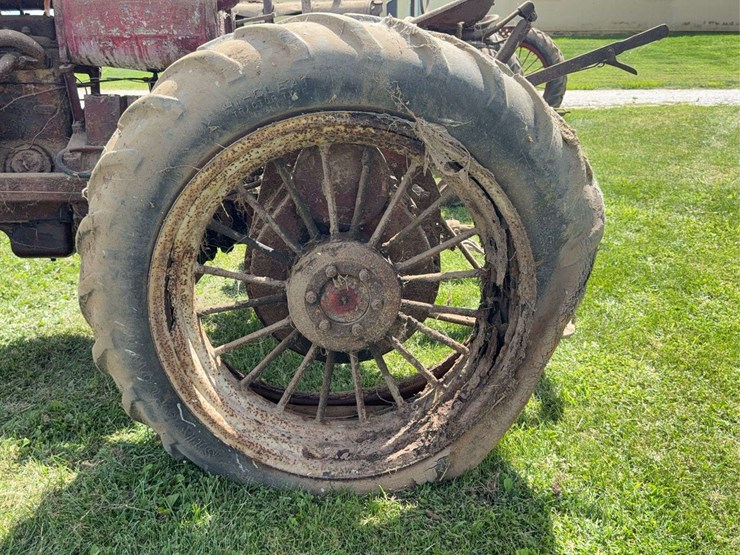 farmall-f-20-image-17