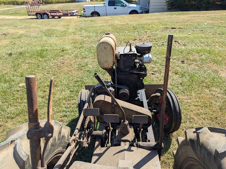gibson-tractor-with-plow-image-9