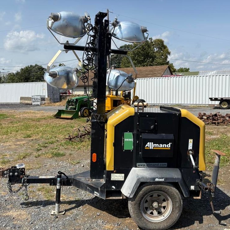 Allmond Night-Lite V-Series Light Plant