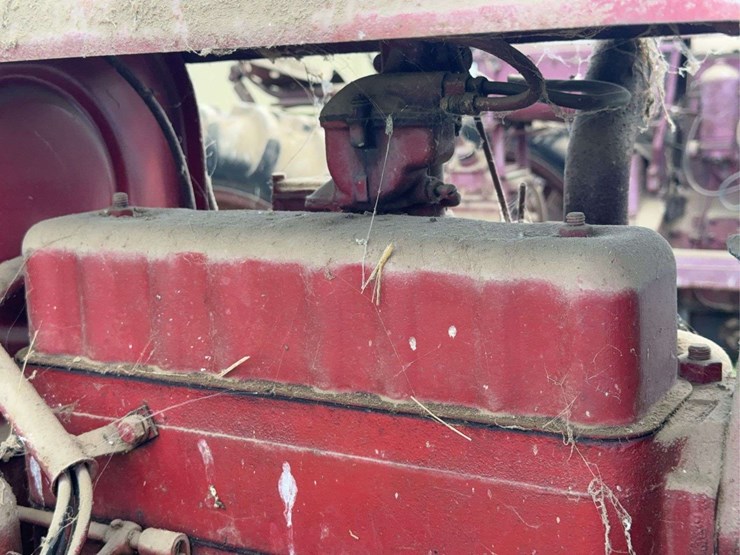farmall-f-12-image-44