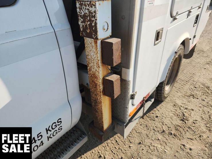 2016-ford-f550-image-50