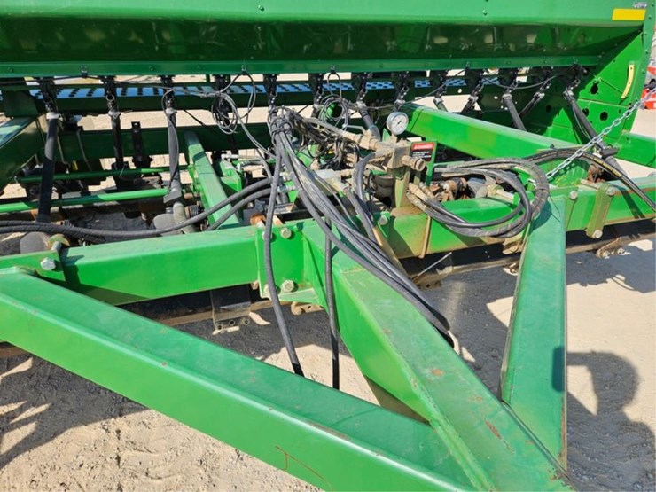 2022-john-deere-1590-image-31