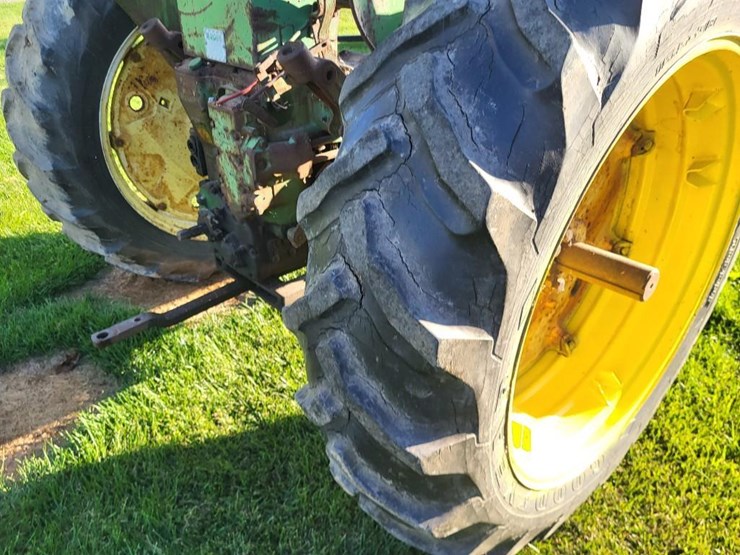 john-deere-630-image-26