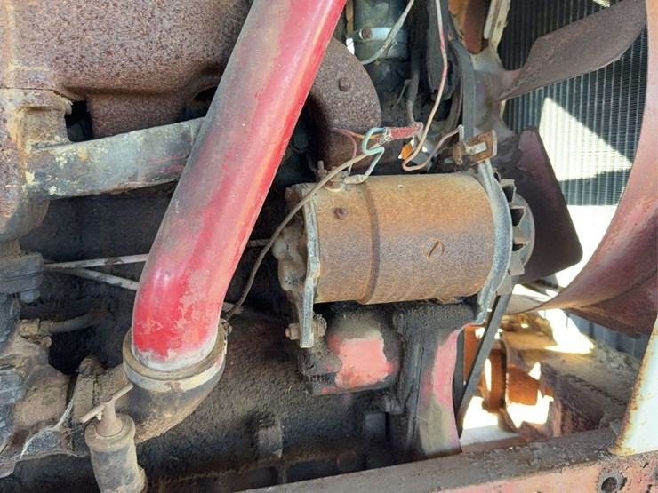 farmall-806-image-67