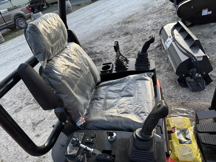 cf-industries,-nt18k,15hp-kubota-diesel-mini-image-8