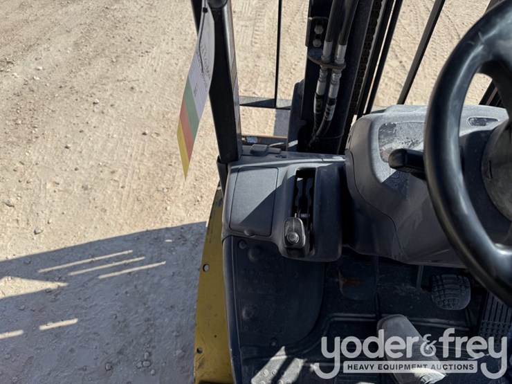 2020-komatsu-fg25t-16-image-22