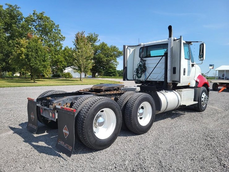 2016-international-prostar-image-3