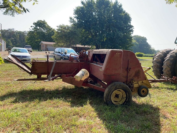 new-holland-281-image-5