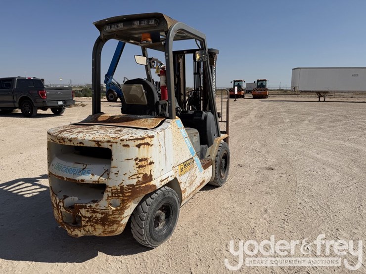2017-nissan-fhd30t5v-image-5