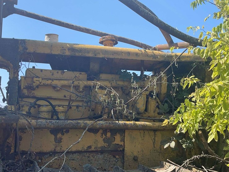 caterpillar-d8-image-16