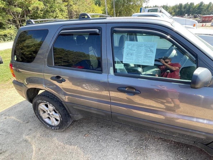 2005-ford-escape-image-5
