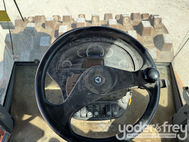 2018-xcmg-cv122pd-image-25