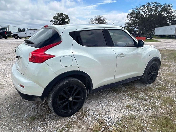2011-nissan-juke-image-3