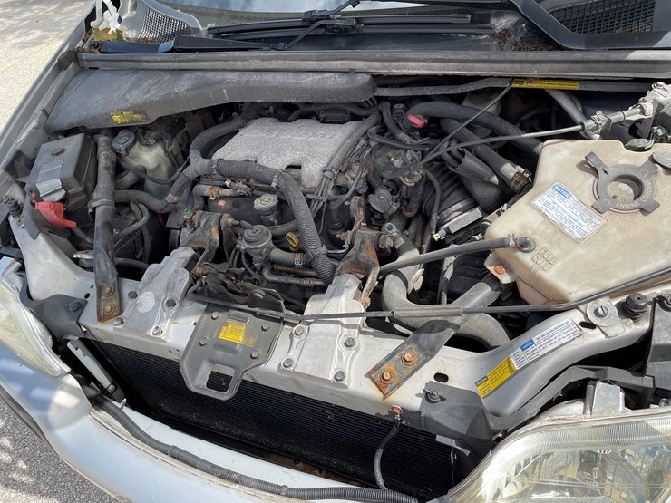 #8008-•-2000-chevy-venture-ls-van-(with-wi-title)-image-23