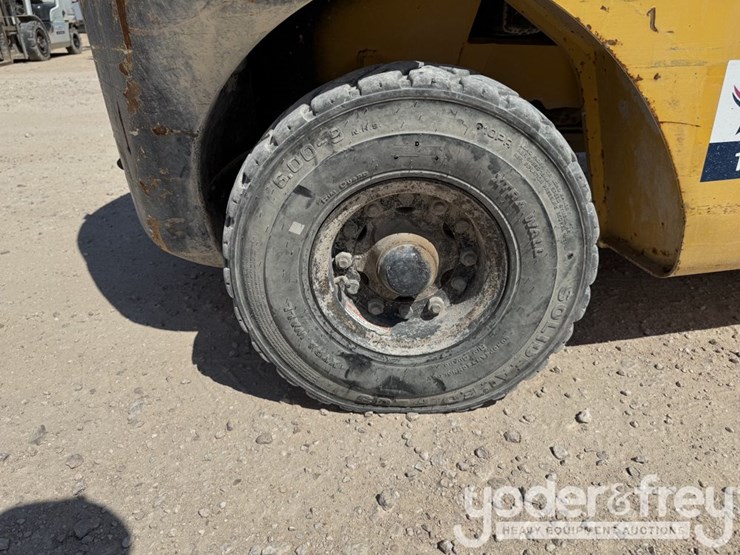 2018-komatsu-fg25t-16-image-13