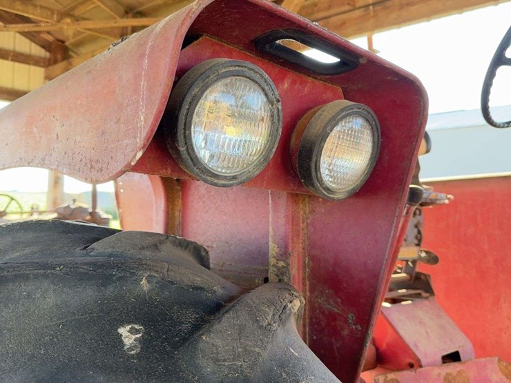 farmall-806-image-49