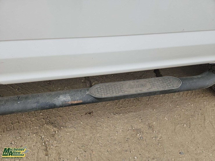 2021-ford-f350-image-49