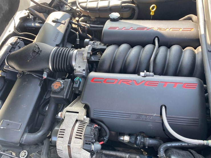 2000-corvette-c5-image-17