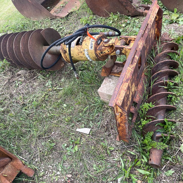 #1136 • McMillen Hydraulic Earth Auger