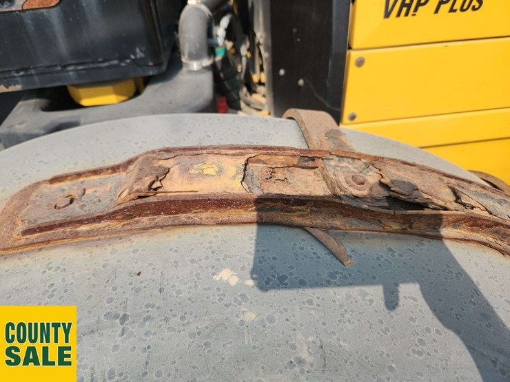 2015-caterpillar-160m-awd-image-42