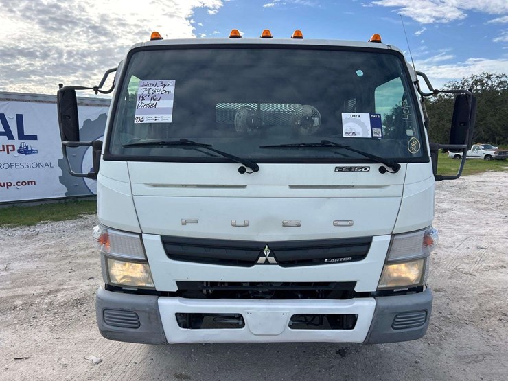2013-mitsubishi-fuso-fec72w-image-25