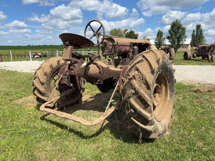 farmall-f-20-image-4