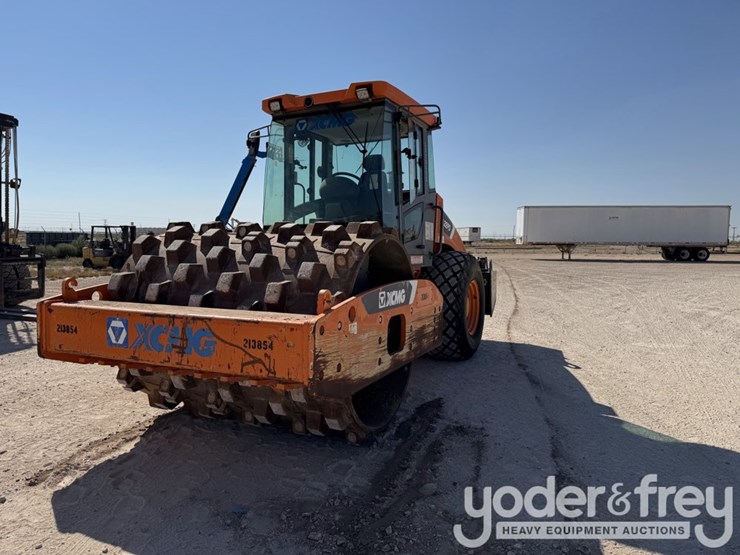 2018-xcmg-cv122pd-image-6