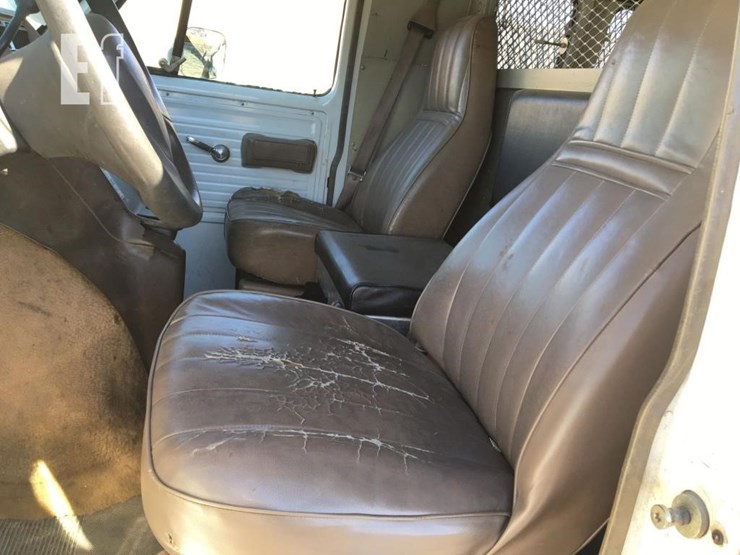 1994-gmc-3500-image-8