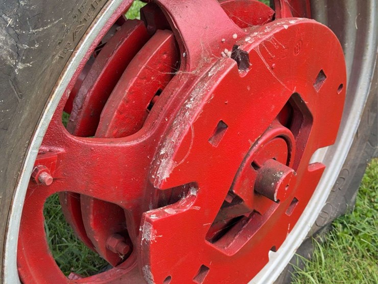 farmall-super-md-image-22