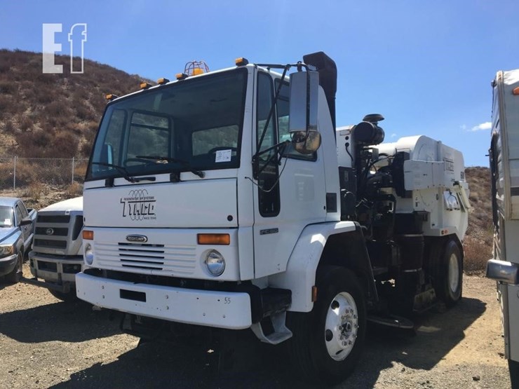 2006-freightliner-fc80-image-1