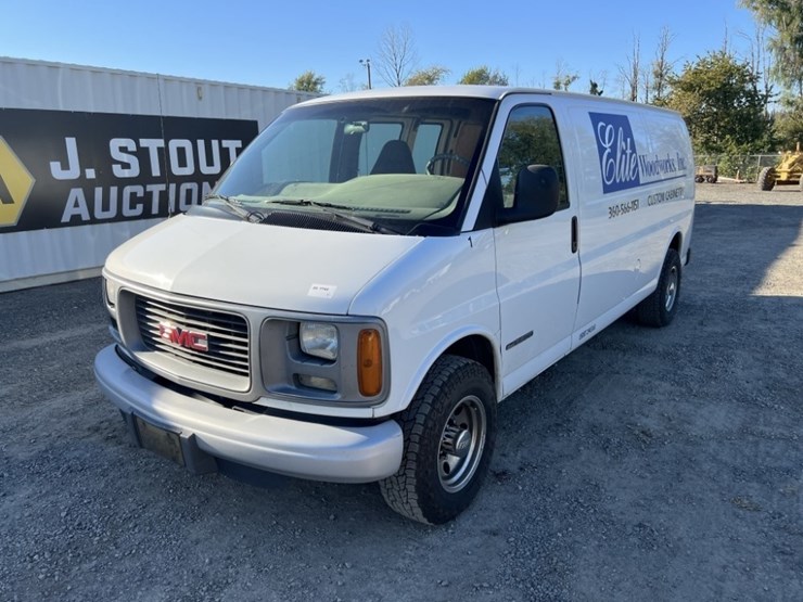 2002-gmc-3500-image-1