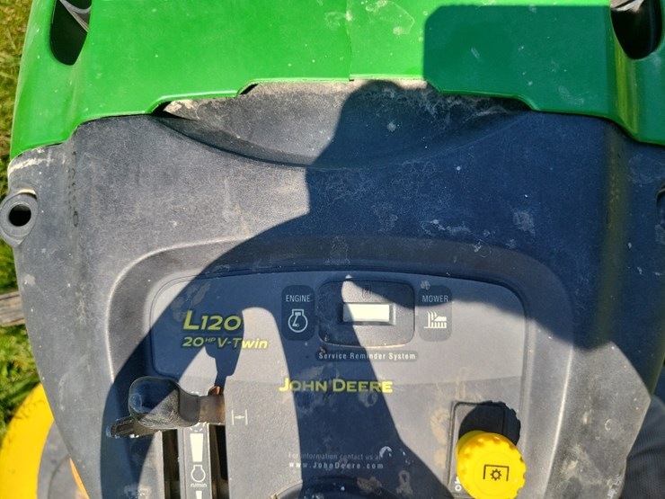 john-deere-l120-image-19