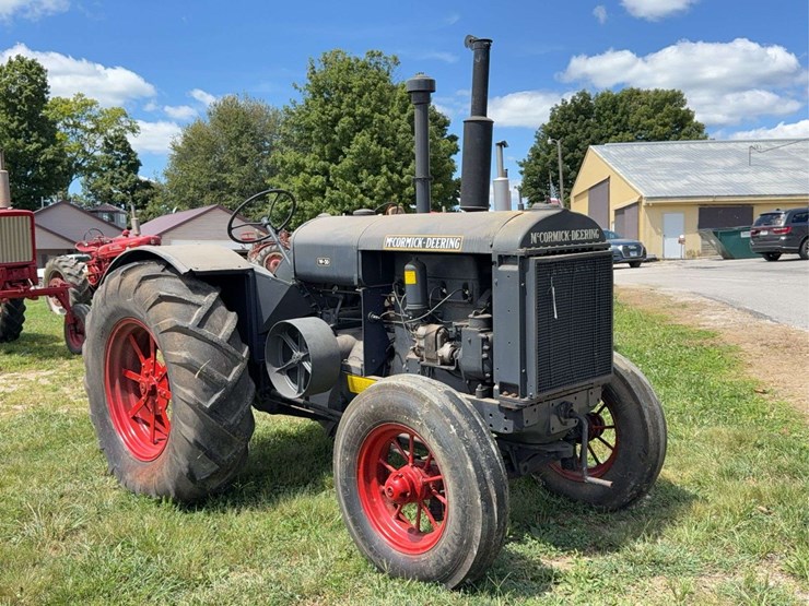 mccormick-deering-w-30-image-1