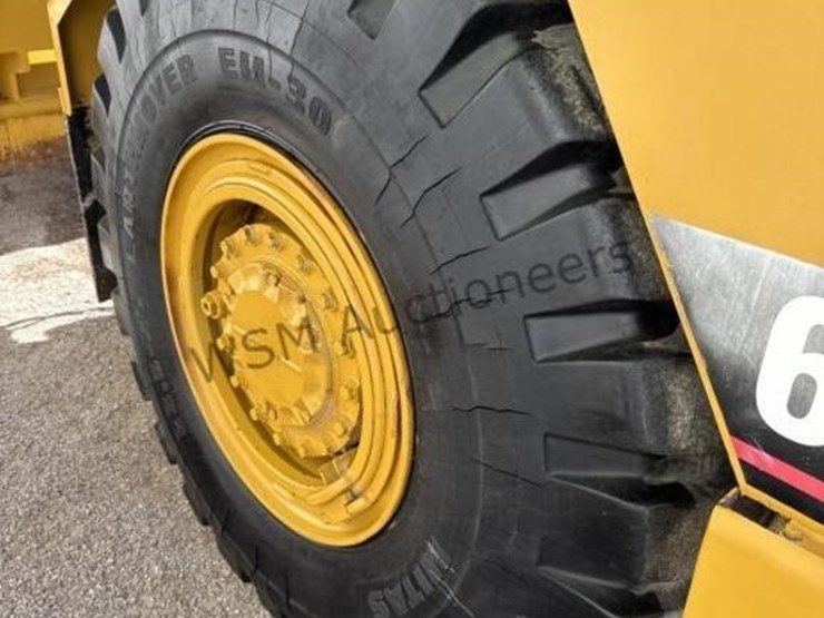 2007-caterpillar-613c-image-26
