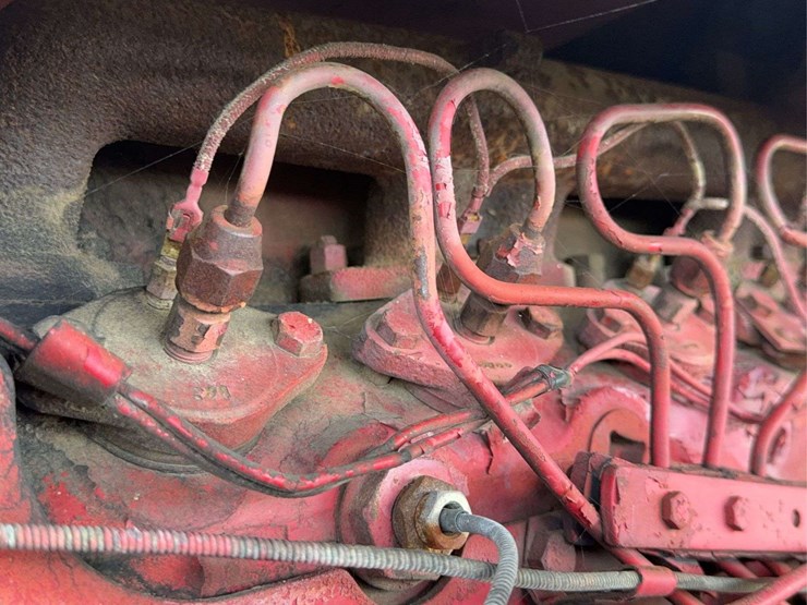 farmall-560-image-48