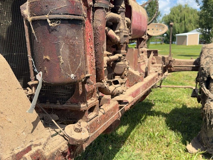 farmall-f-20-image-53