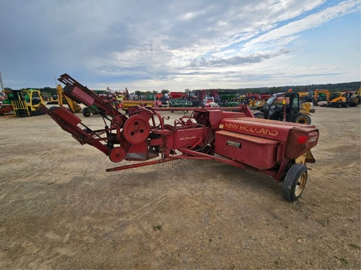 new-holland-275-image-5
