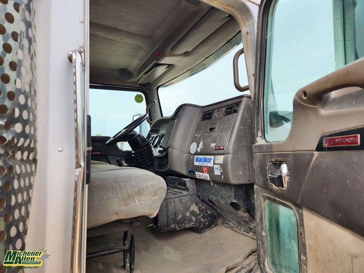2009-kenworth-t370-image-28