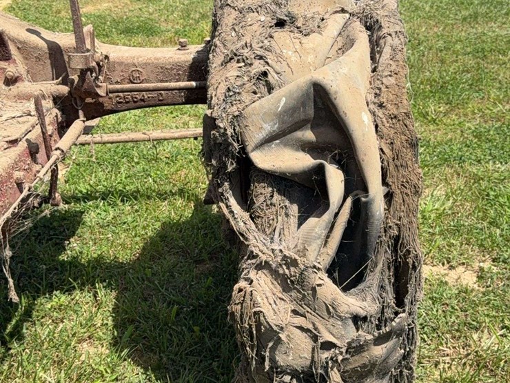farmall-f-20-image-16