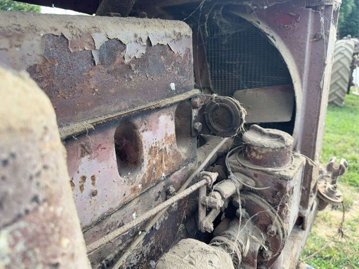 farmall-f-20-image-50