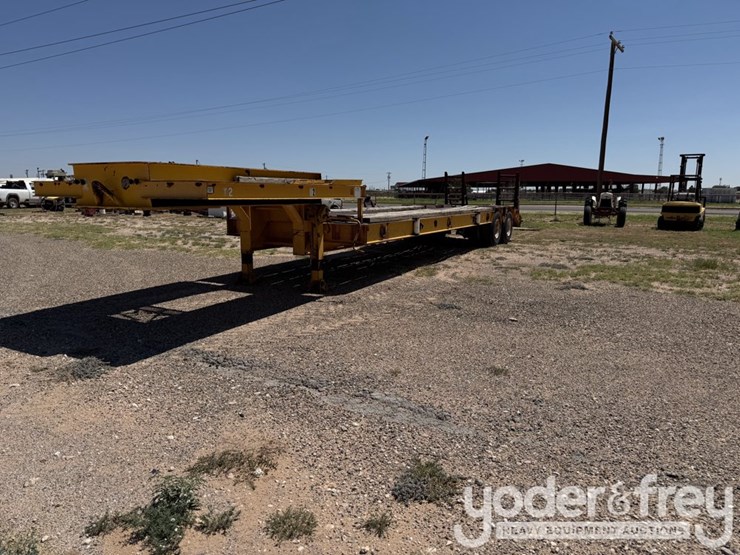 1983-century-lowboy-trailer,-dovetail,-ramps-image-1