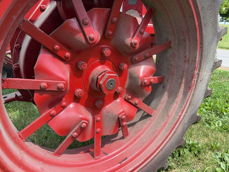 farmall-f-30-image-25