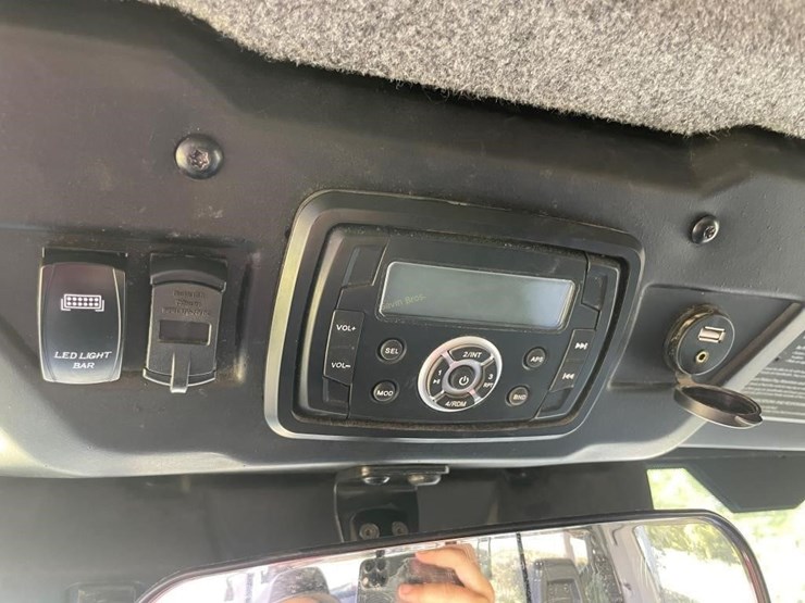 2019-can-am-defender-1000-xt-utv-image-10