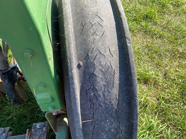 john-deere-8200-image-19