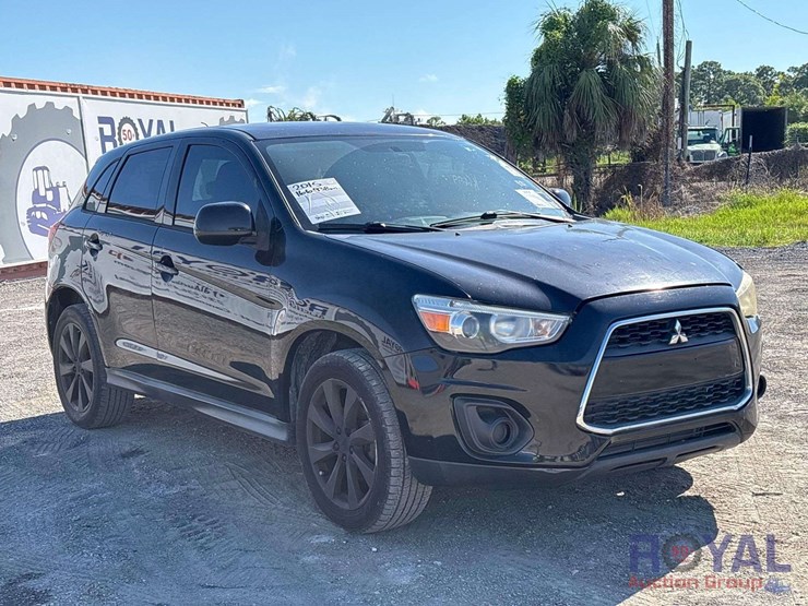 2015-mitsubishi-outlander-image-2