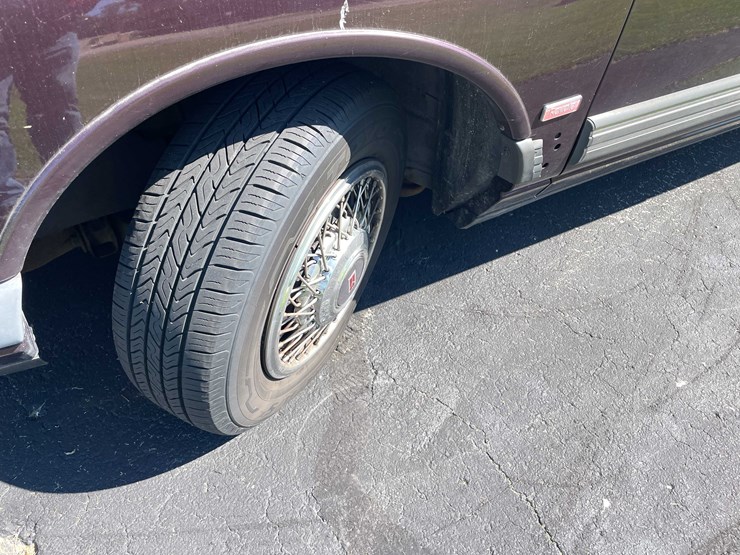 #3290-•-1994-oldsmobile-eighty-eight-(has-wi-title)-(kingston,-wi)-image-19
