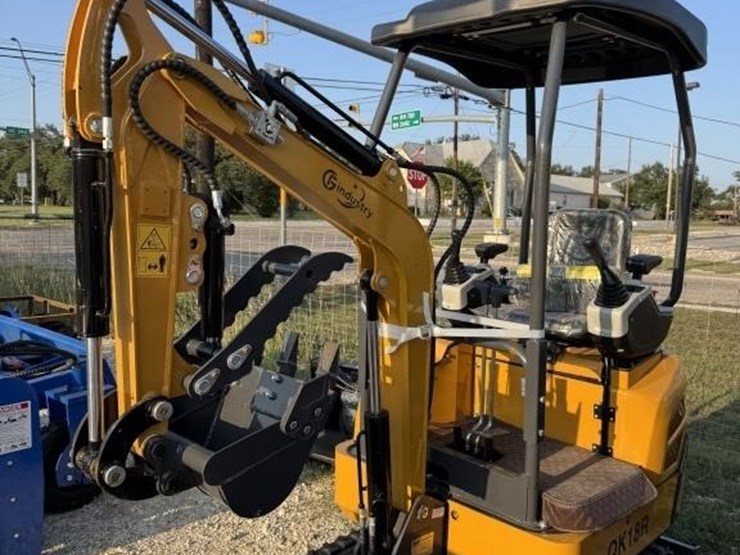 cf-industry,-qk18r,-13.5-hp-gas-powered-mini-image-1