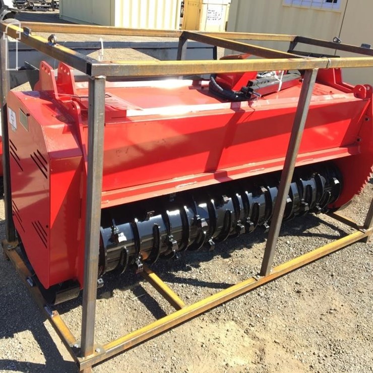 UNUSED GIYI GY-72PRO 72IN MULCHER ATTACHMENT