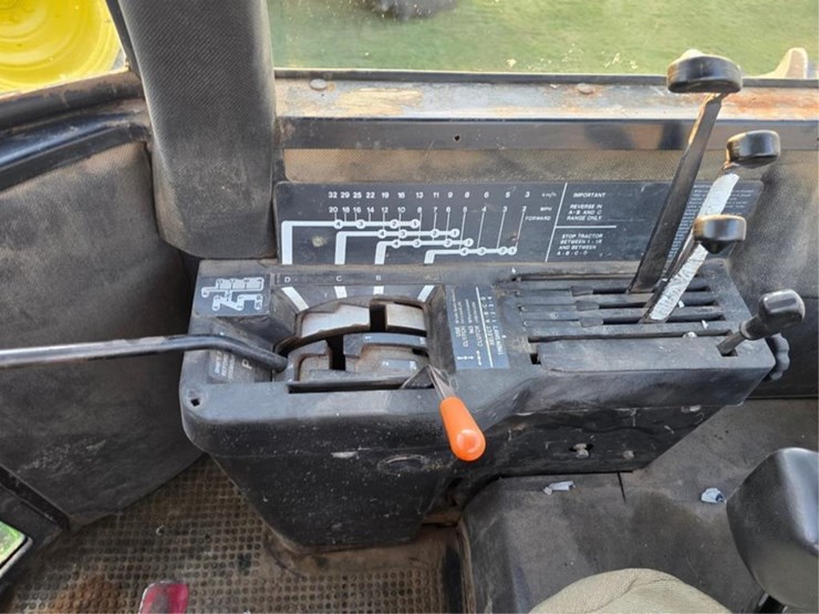 john-deere-8640-image-26