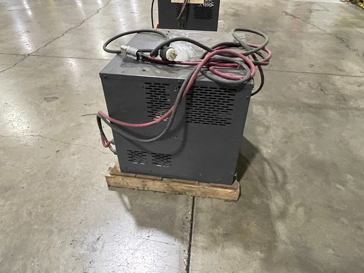 #7155-•-hawker-power-tech-high-frequency-intellicharger-forklift-battery-charger-image-9